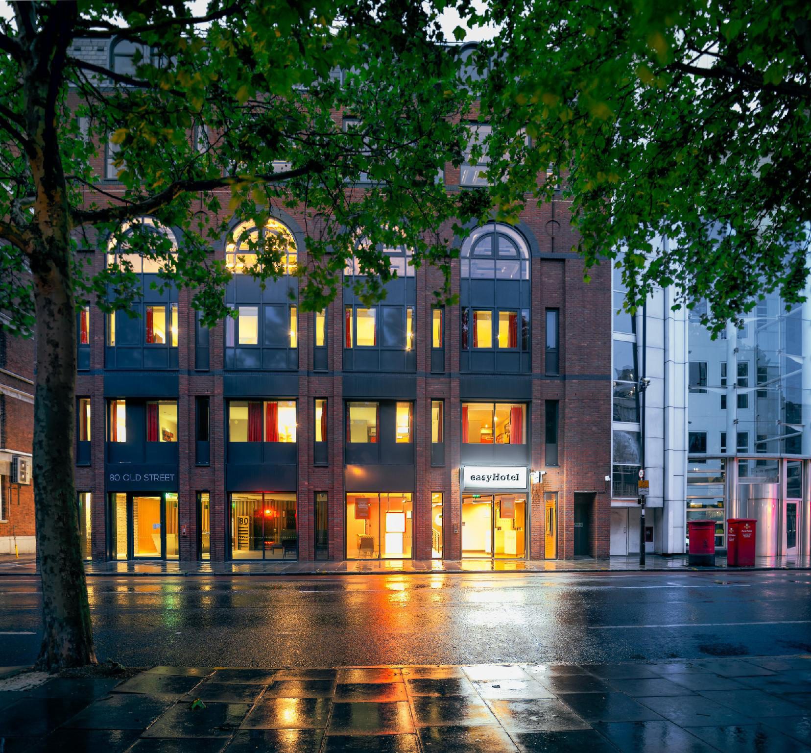 Read more about the article easyHotel Old Street London