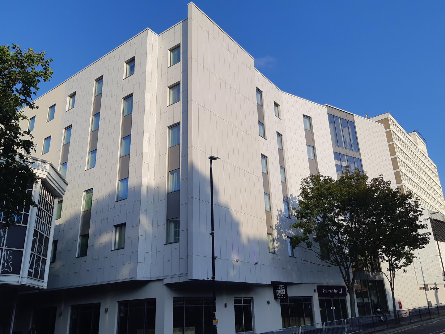 Read more about the article Premier Inn Sutton