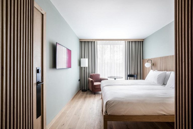 mollies interior bedroom