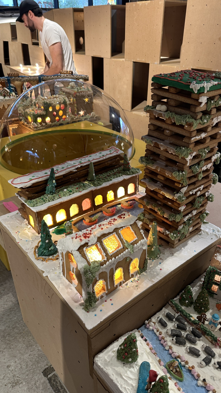 Simpson TWS (Gingerbread City)